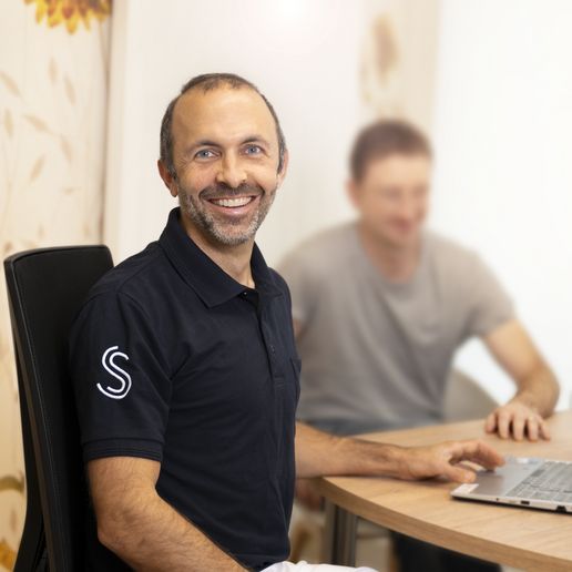 PD Dr. med. Roman Hari